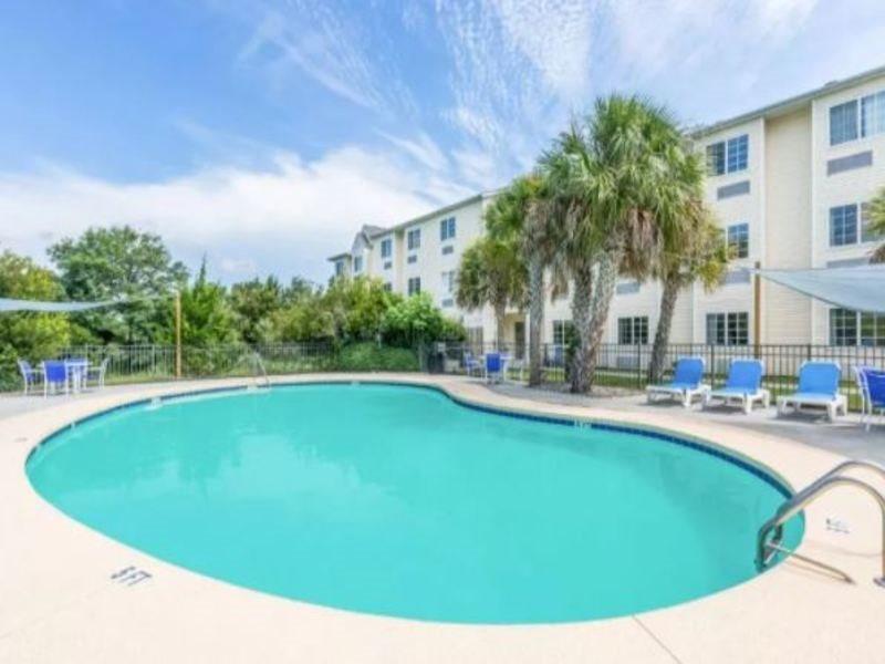 Microtel Inn & Suites By Wyndham カロライナビーチ エクステリア 写真