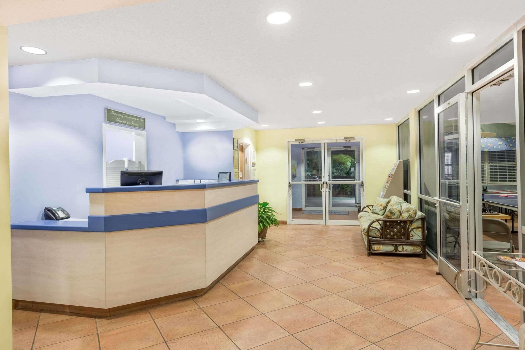 Microtel Inn & Suites By Wyndham カロライナビーチ エクステリア 写真