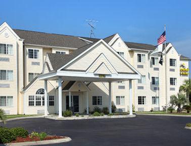 Microtel Inn & Suites By Wyndham カロライナビーチ エクステリア 写真